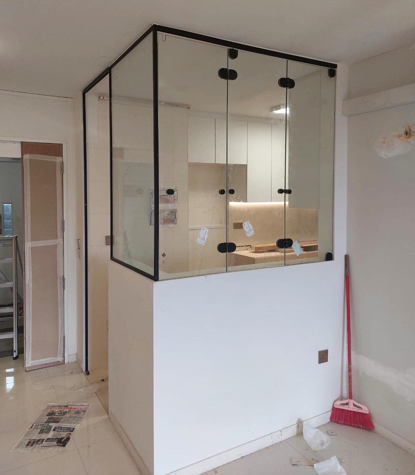 Frameless Tempered Glass Doors
