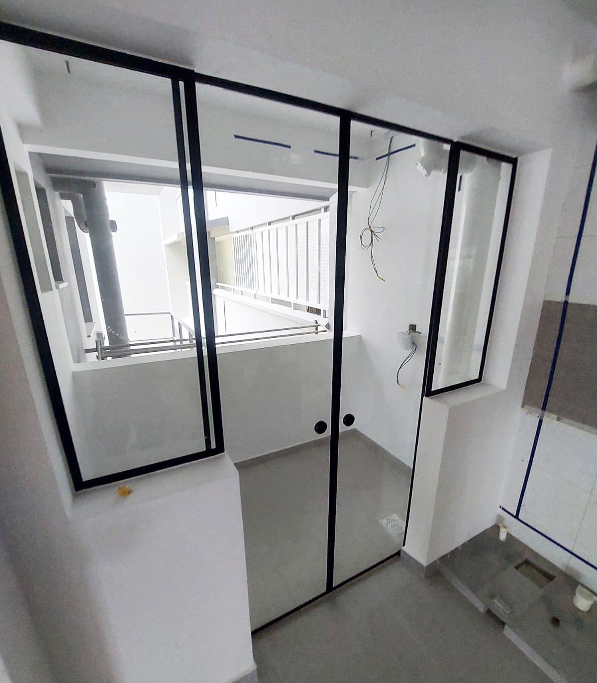 Frameless Tempered Glass Doors