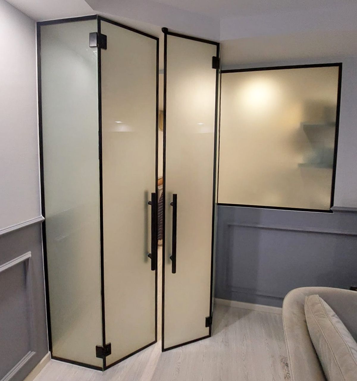 Frameless Tempered Glass Doors