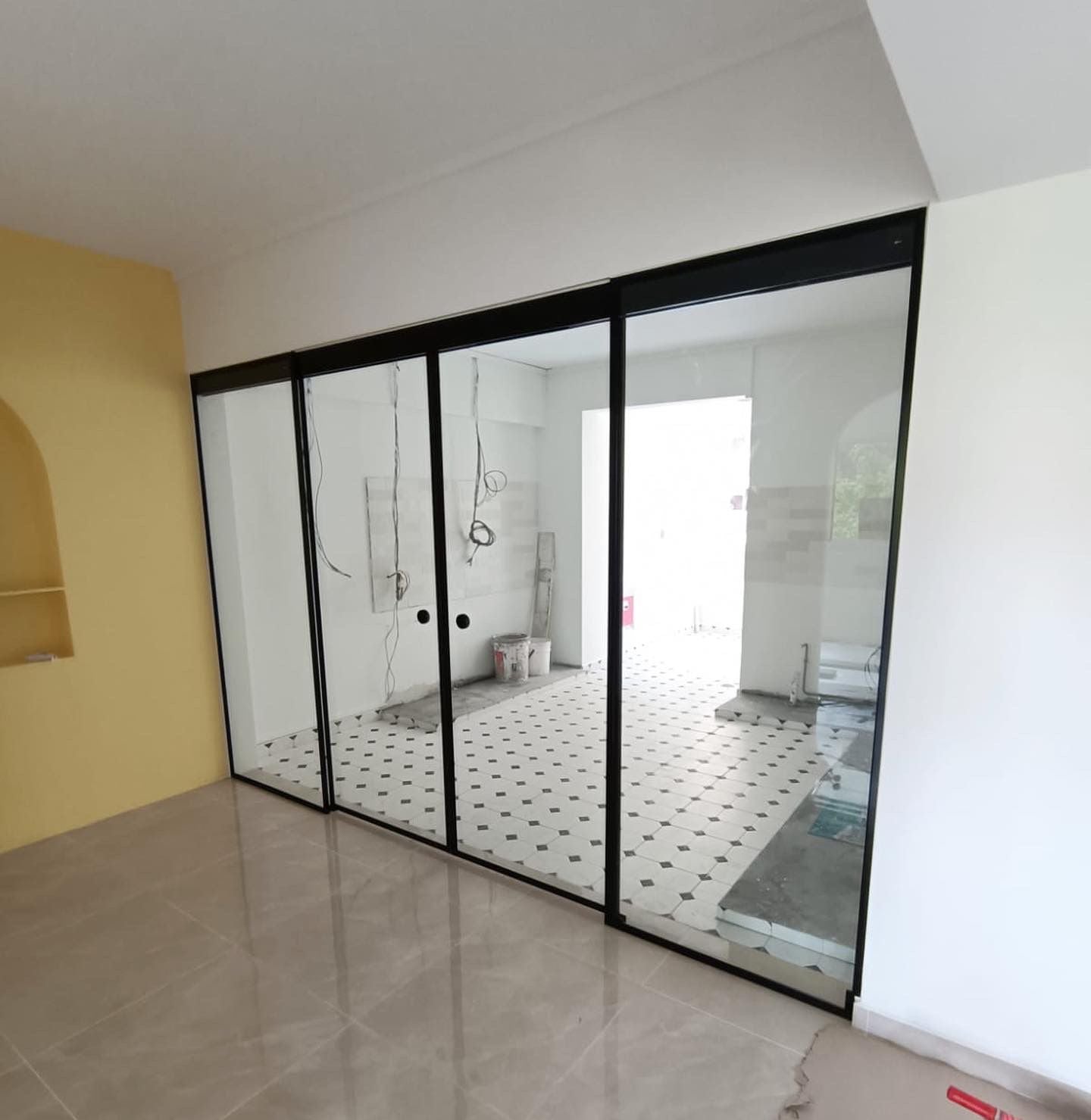 Frameless Tempered Glass Doors